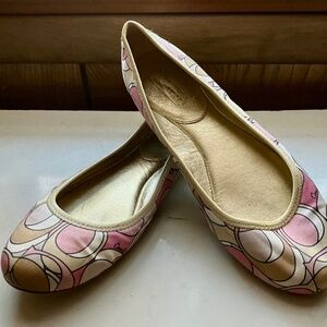 Used coach flats